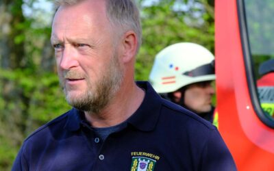 Silbernes Brandschutzverdienstzeichen für Maik Schultz