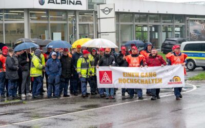 Rund 300 Beschäftigte im Kfz-Handwerk legen Arbeit nieder