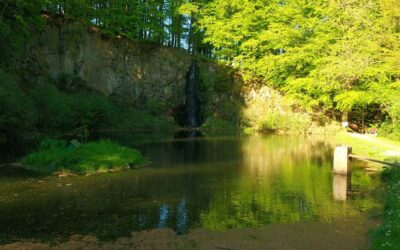 Feier am Wasserfallweiher in Christerode an Himmelfahrt