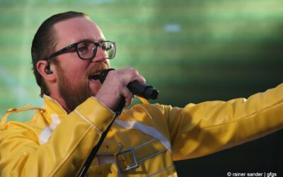 Wie Queen und Freddy Mercury – Konzerterlebnis im Festzelt