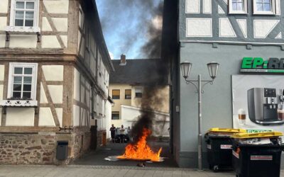 Ziegenhain: Müllcontainer brannte zwischen Häusern