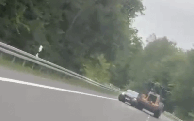 Mit Radlader in Gegenverkehr: Haftbefehl wegen versuchten Mordes