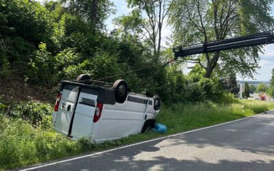 50-jähriger Autofahrer stirbt bei Unfall auf der B 253 in Felsberg