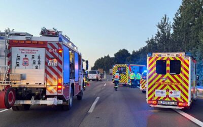 Sieben Leichtverletzte bei Auffahrunfall auf der A 7