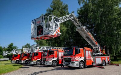 Sechs neue Drehleitern für Feuerwehren in Nordhessen