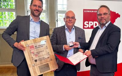SPD ehrt Dr. Edgar Franke mit Willy-Brandt-Medaille