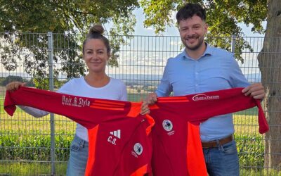 Neue Trainingsanzüge für die E-Jugend