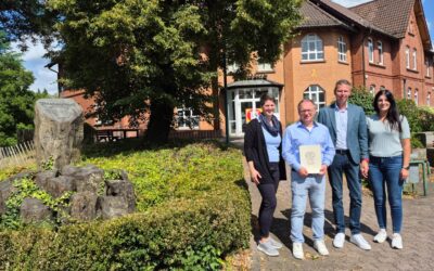 Frielendorf feiert 40-jähriges Dienstjubiläum von Beschäftigten