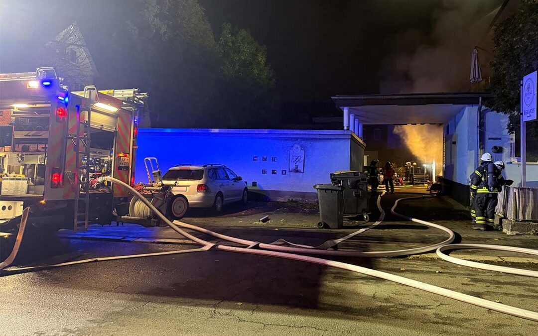 KS: Kellerbrand in der Frankfurter Straße – Bewohnerin verletzt