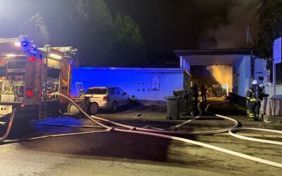 KS: Kellerbrand in der Frankfurter Straße – Bewohnerin verletzt