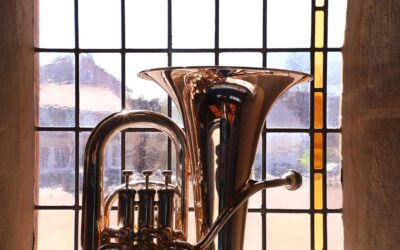 Konzertabend in der Schlosskirche Ziegenhain verbindet Musik, Bilder und Geschichten