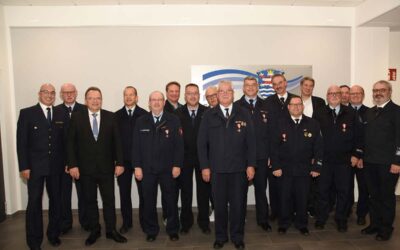Ehrung für langjährigen Feuerwehrdienst – Goldene Brandschutzehrenzeichen verliehen