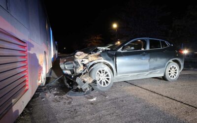 SEK: Hoher Sachschaden nach Unfall in Homberg, u. a.