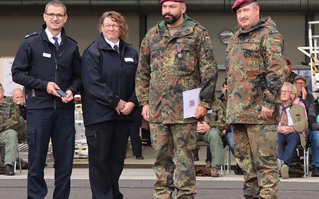 Doppelte Auszeichnung für enge Zusammenarbeit zwischen Bundeswehr und Feuerwehr